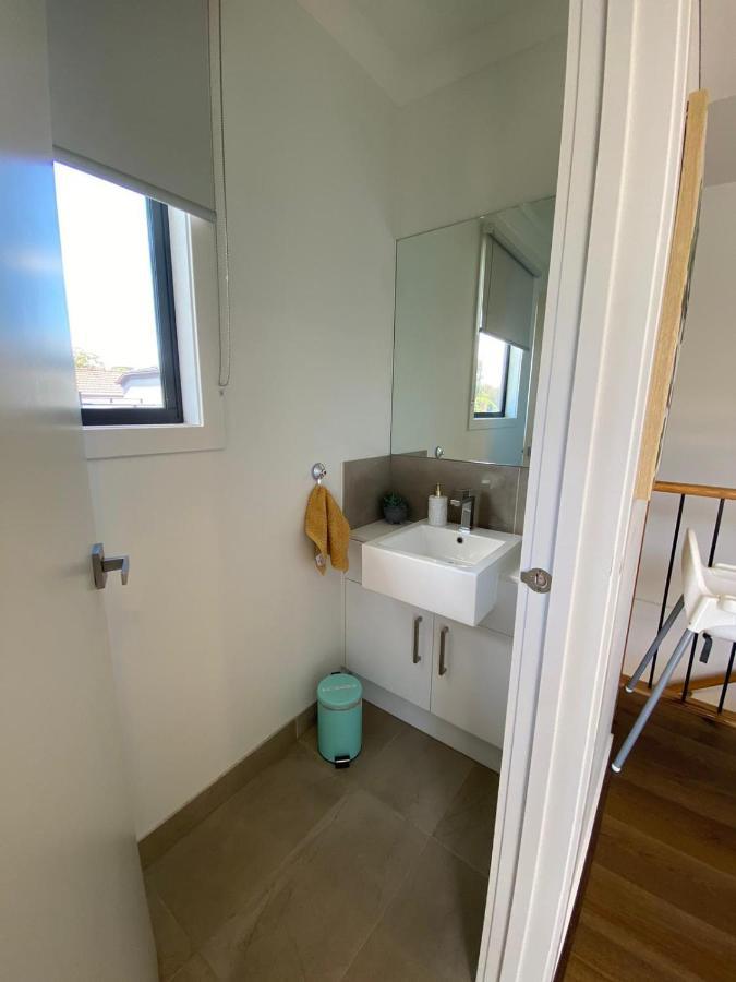 Apartment 2bedroom Tranquil Townhouse Close To & Airport Melbourne