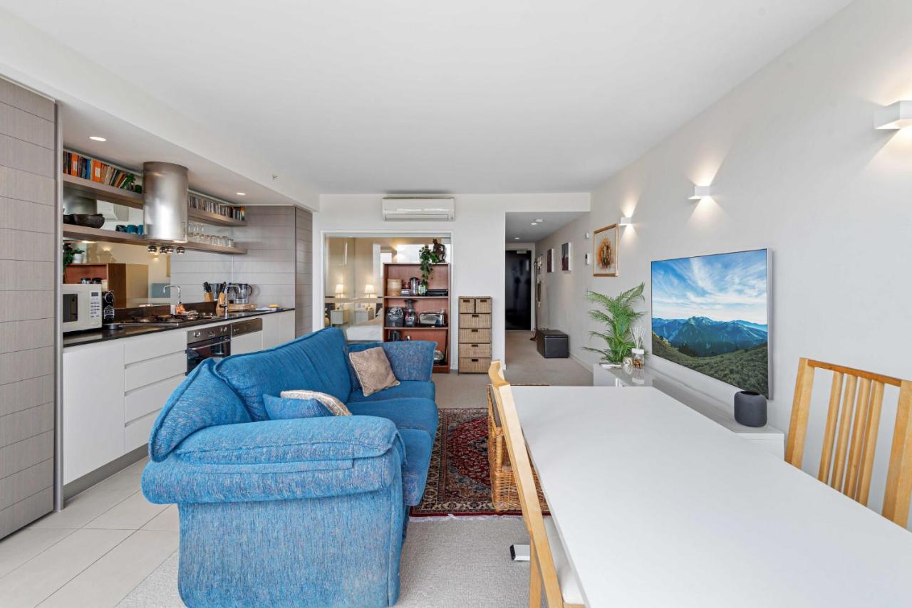 Apartment Eclectic 1-bed With Pool And Gym *
