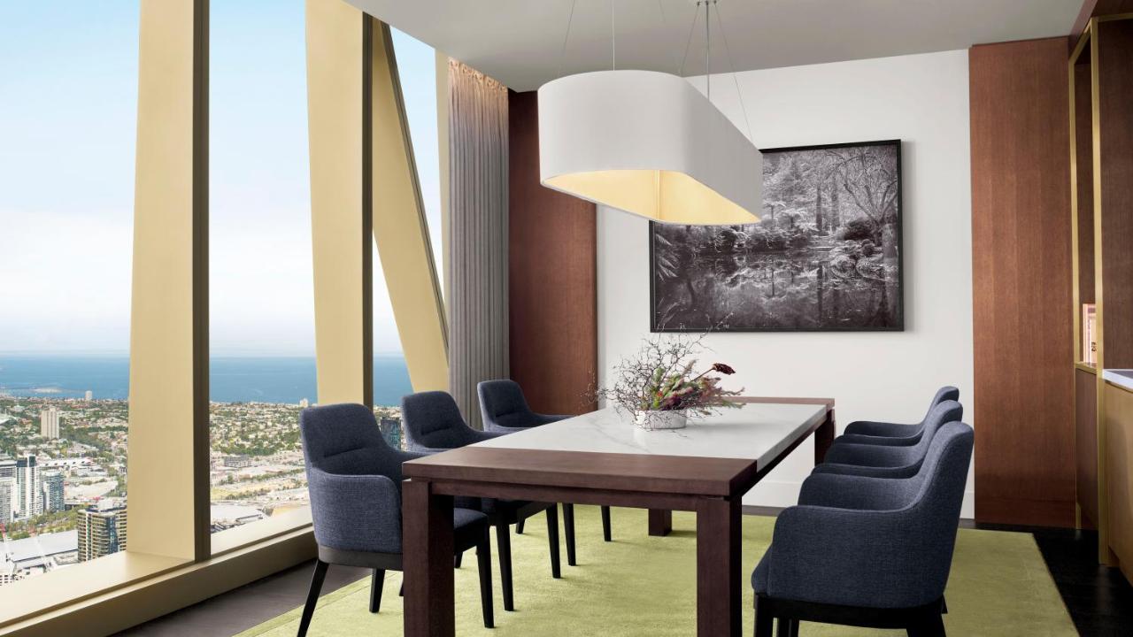 The Ritz-carlton, Hotel