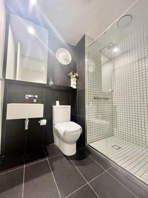 Cozy 2 Beds Near Central Rmit