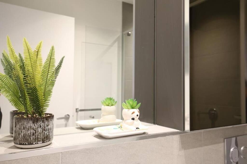Luxury 2bedroom2bathroom At Mel Cbd * Melbourne
