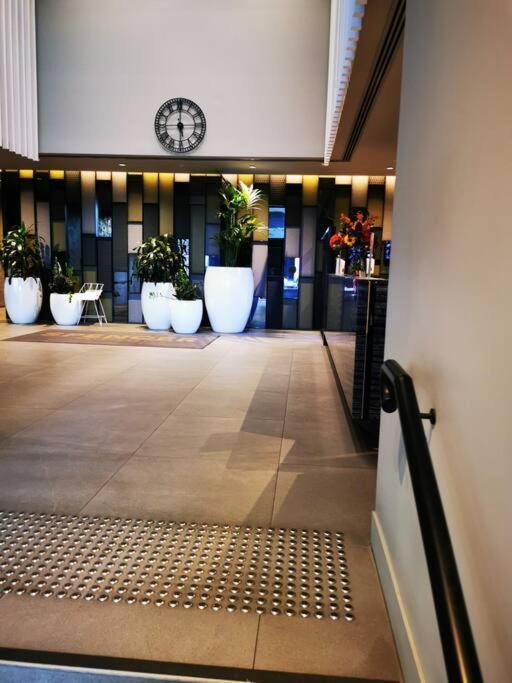 Dudley Cosy 2 Beds 2 Baths With Free Parking * Melbourne