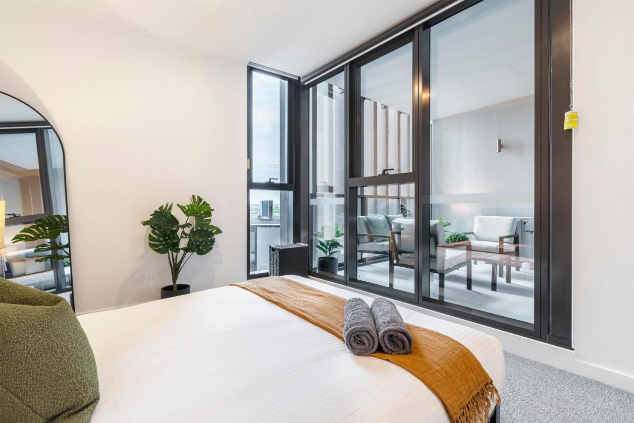 Stylish 1 Bedroom 1 Bathroom *