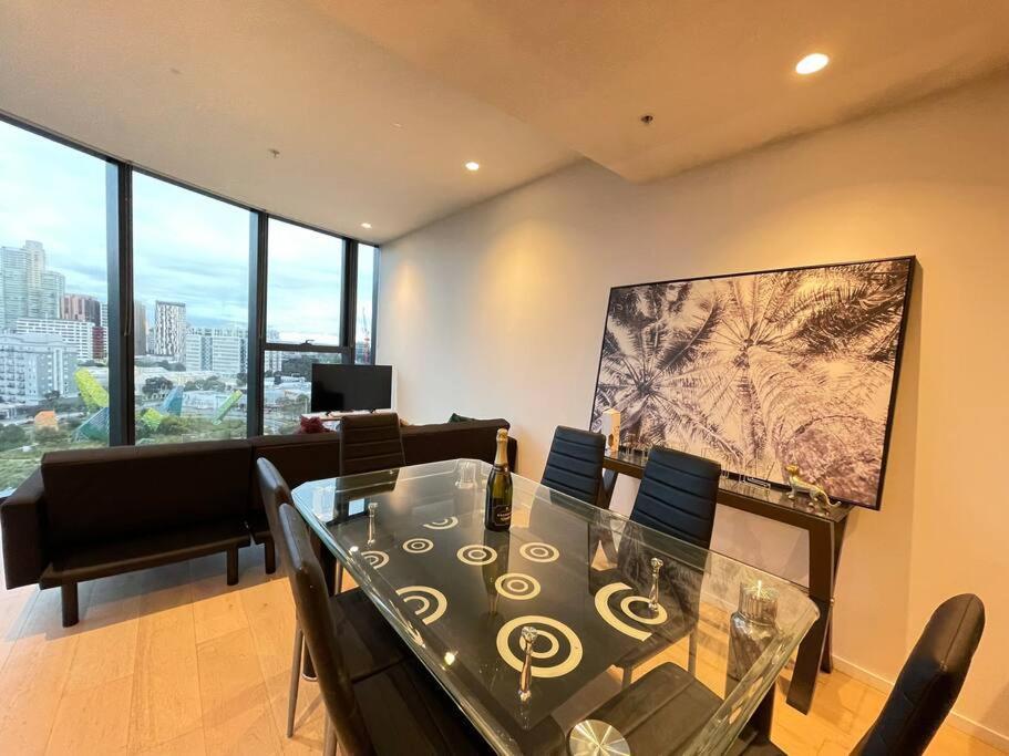 Apartment View Luxury 3 Bedroom Apartment-free Car Park
