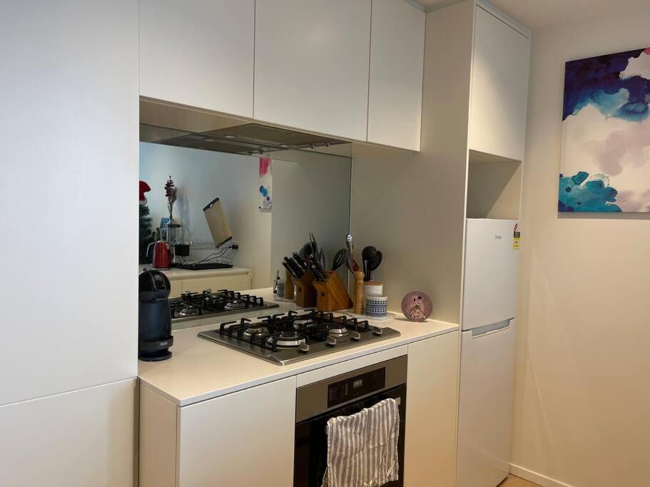 Experience Luxury At Southbank's Newest W/ View Melbourne