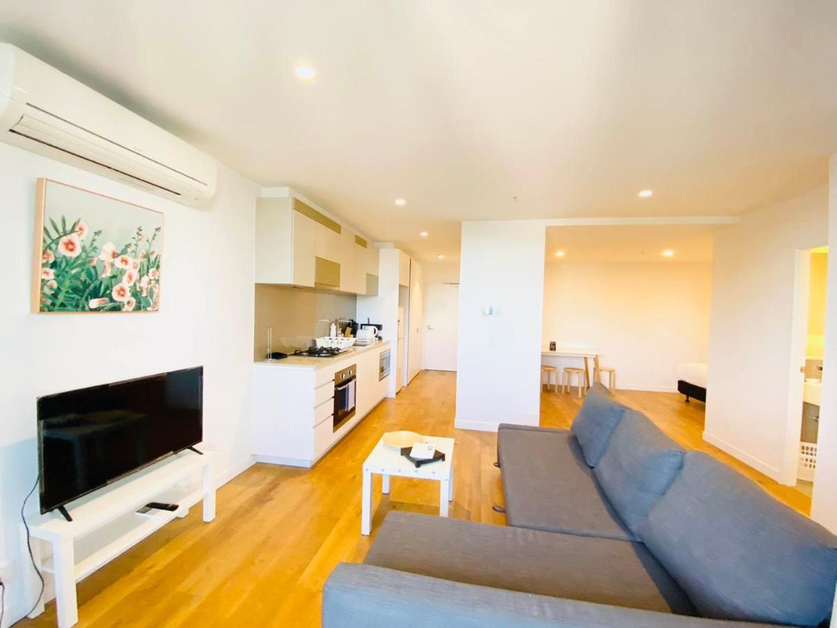 The Escape In Southern Cross Station Apartment *