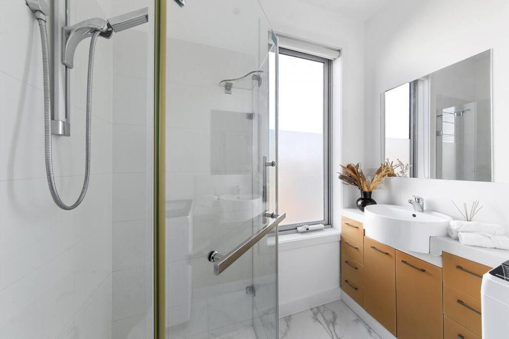 Stylish Serenity At Orrong * Melbourne