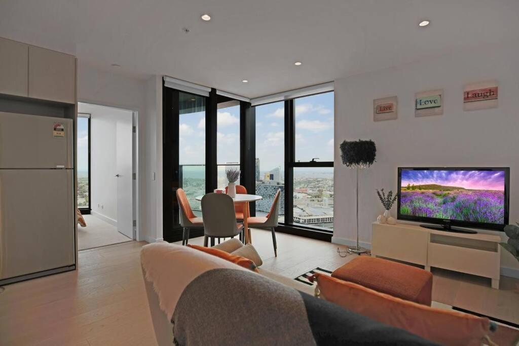 Apartment Great Location 2b1b Free Parking