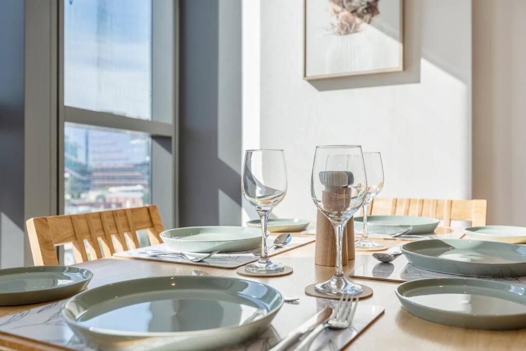 Lovely 1 Bedroom With Free Parking On Premises - 00209 Apartment