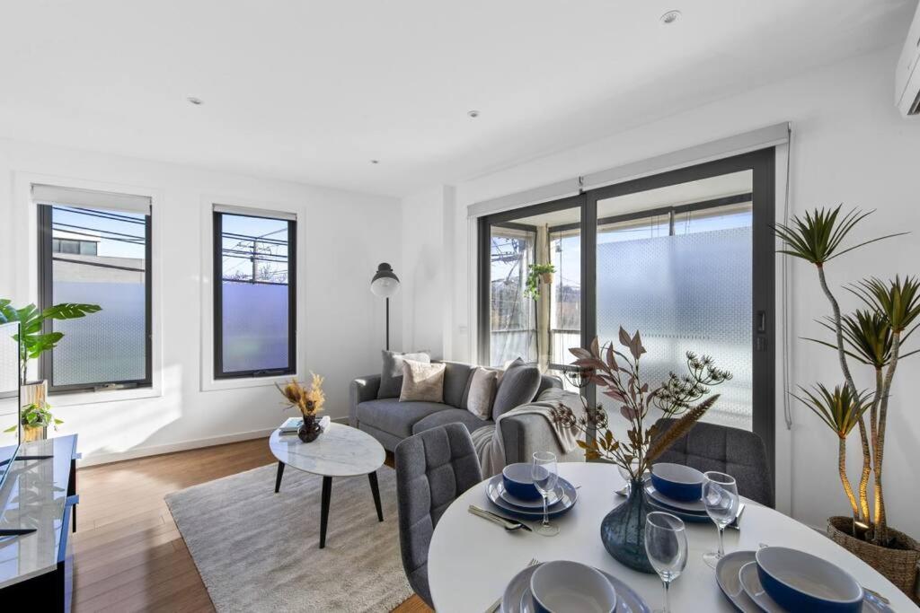 Stylish Serenity At Orrong *