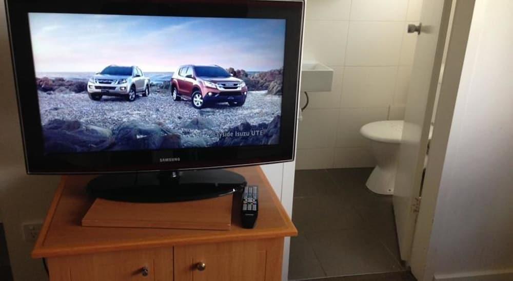 H & D Aparthotel 3*