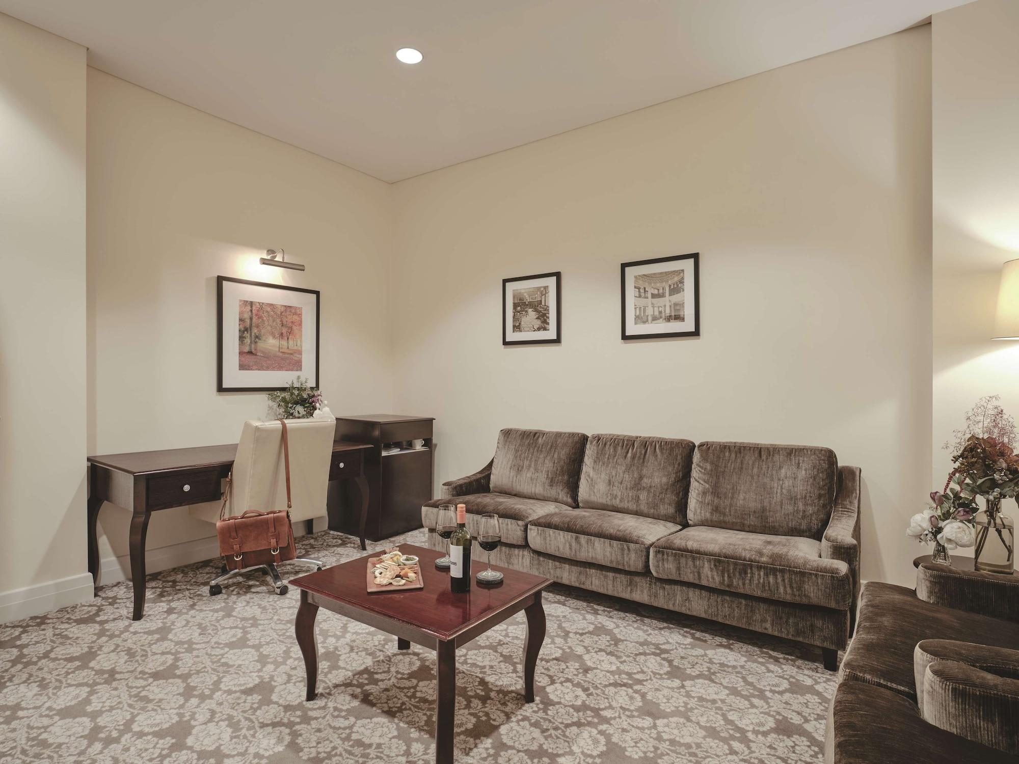 Hotel Rendezvous 4*