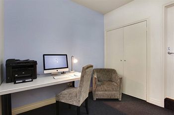 Collins Aparthotel 4*