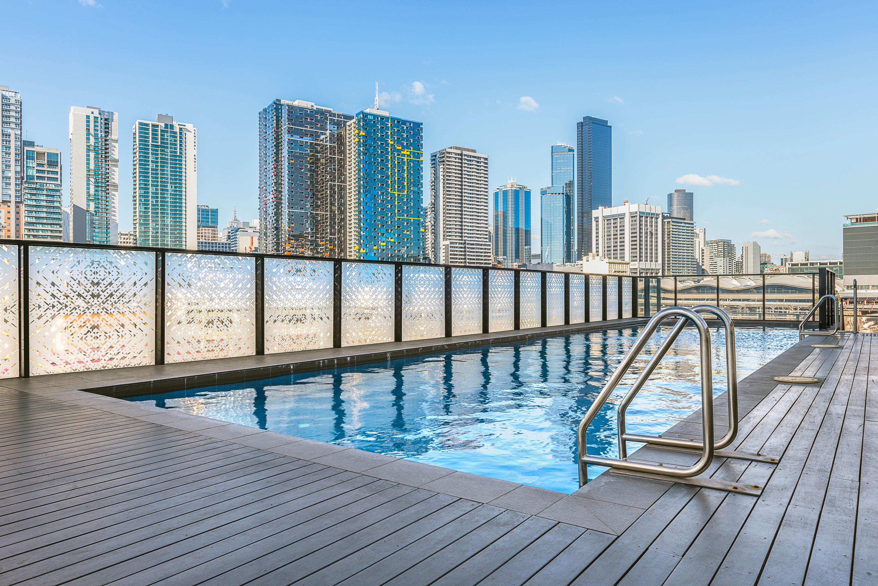 Peppers Docklands 5* Melbourne