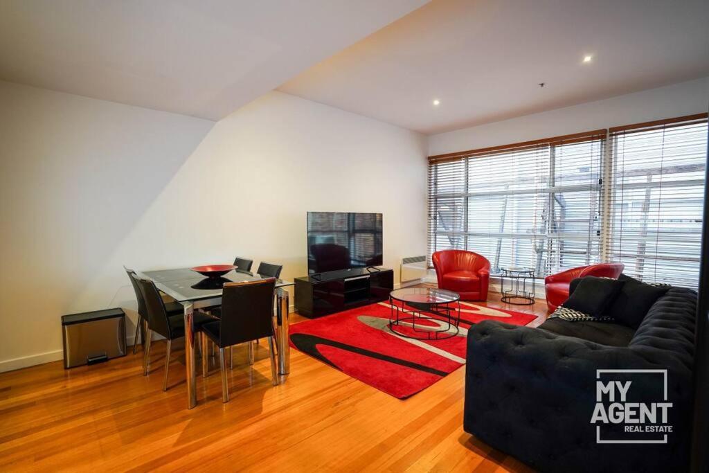 Tri-level Townhouse In Prime North Casa de férias Melbourne