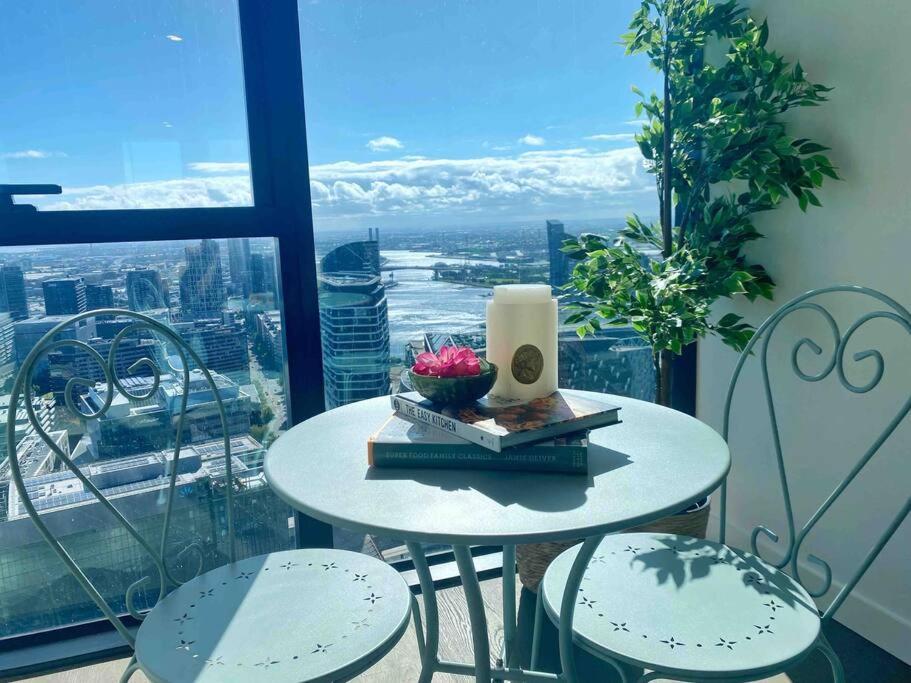 Apartment 31st Floor! Amazing Sea View 2b2b@southern Cross Melbourne