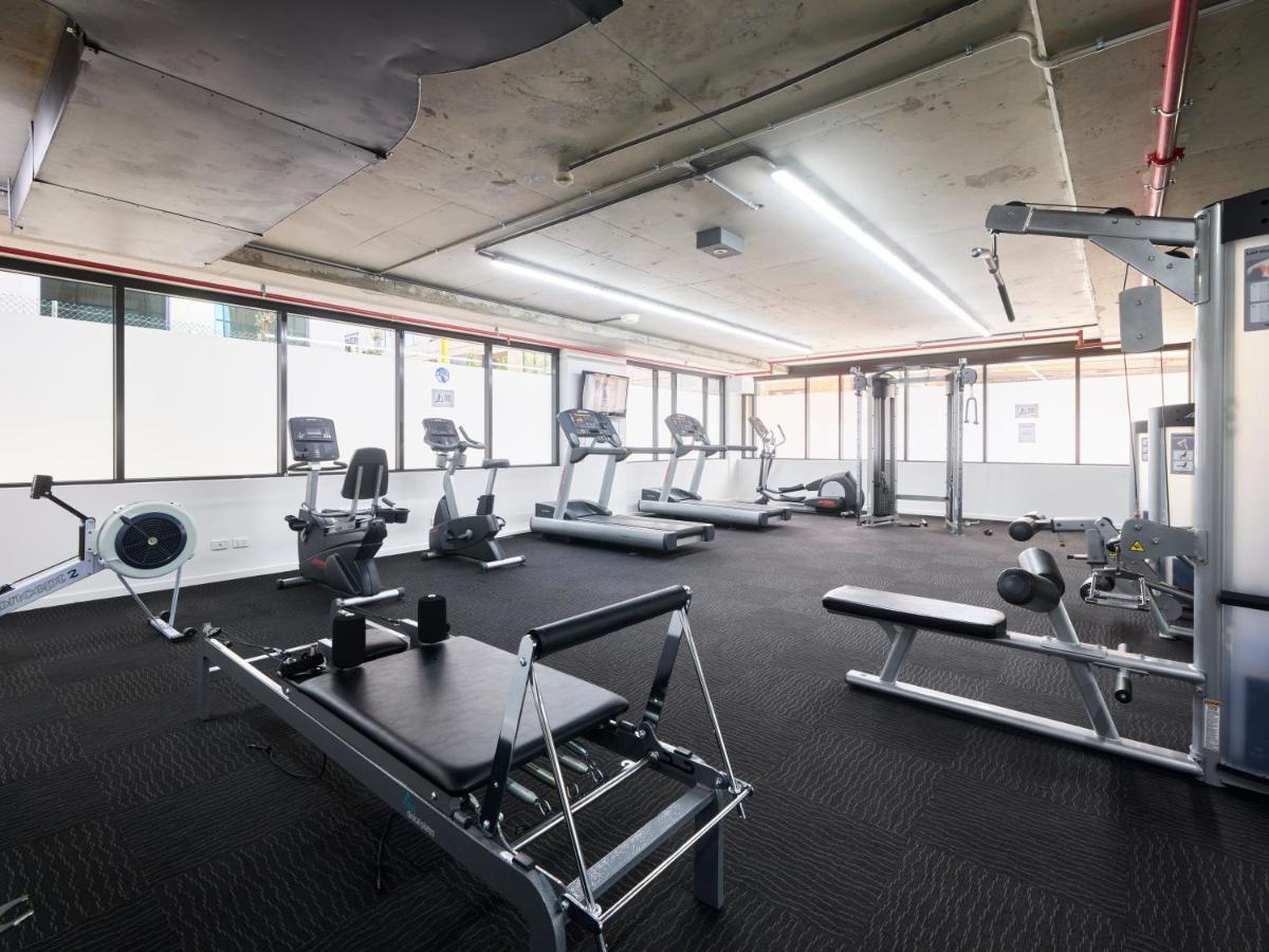 Apartment Furnished One Bedroom St Kilda Road For 5 Nights *