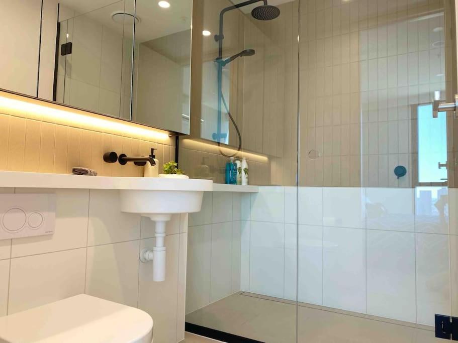 Apartment 31st Floor! Amazing Sea View 2b2b@southern Cross *