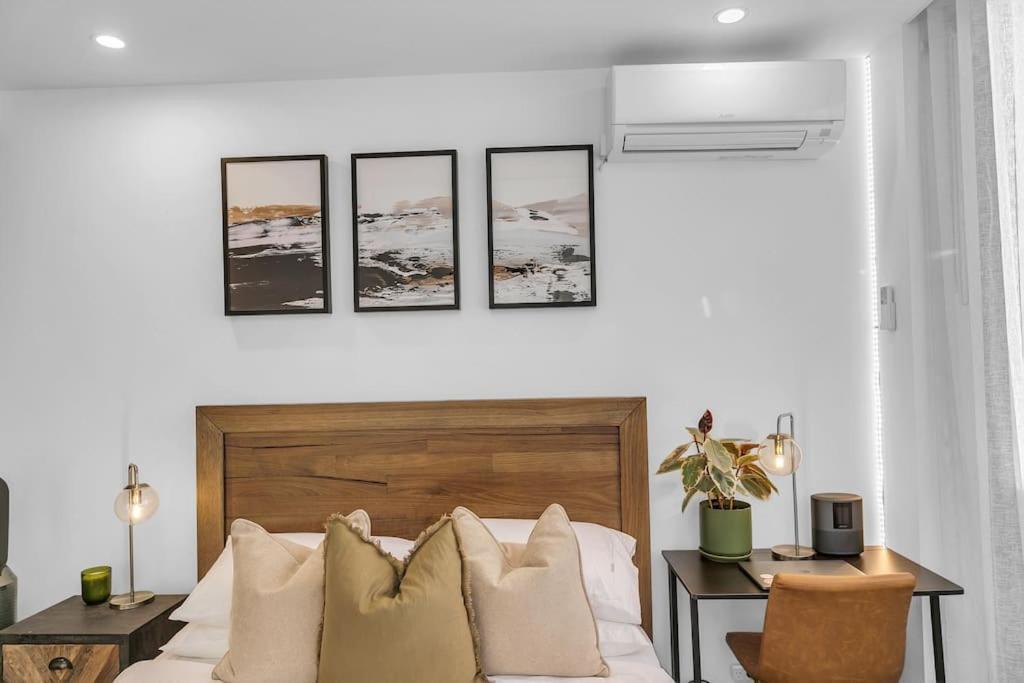 Apartment Sol Docklands - Unique 3 Bedroom Loft, Infinity Pool, Gym, Free Parking And Free Trams *