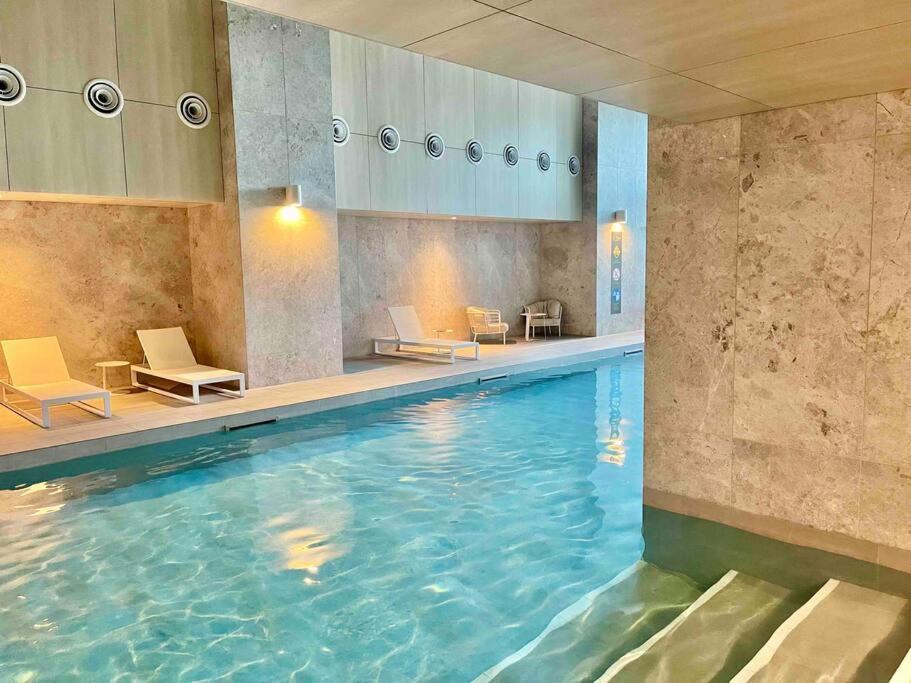 Luxury W/ Facilities, Views & Parking Apartamento
