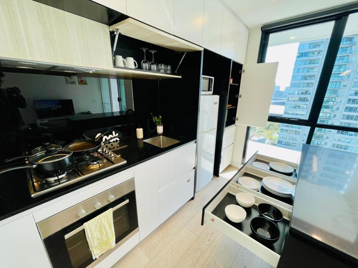 Urban Chic Retreat Near Crown W/ Free Parking Apartment Melbourne