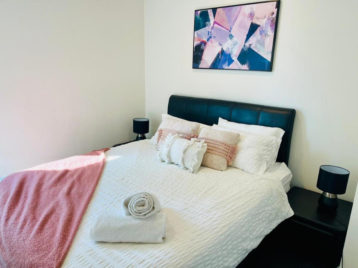 Urban Chic Retreat Near Crown W/ Free Parking Melbourne
