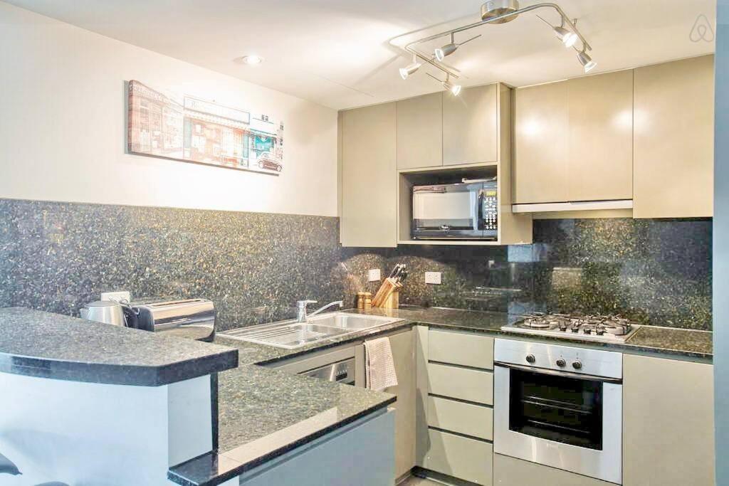 Heartcbd Lux Floor 2 Bedroom /pool/spa/gym *