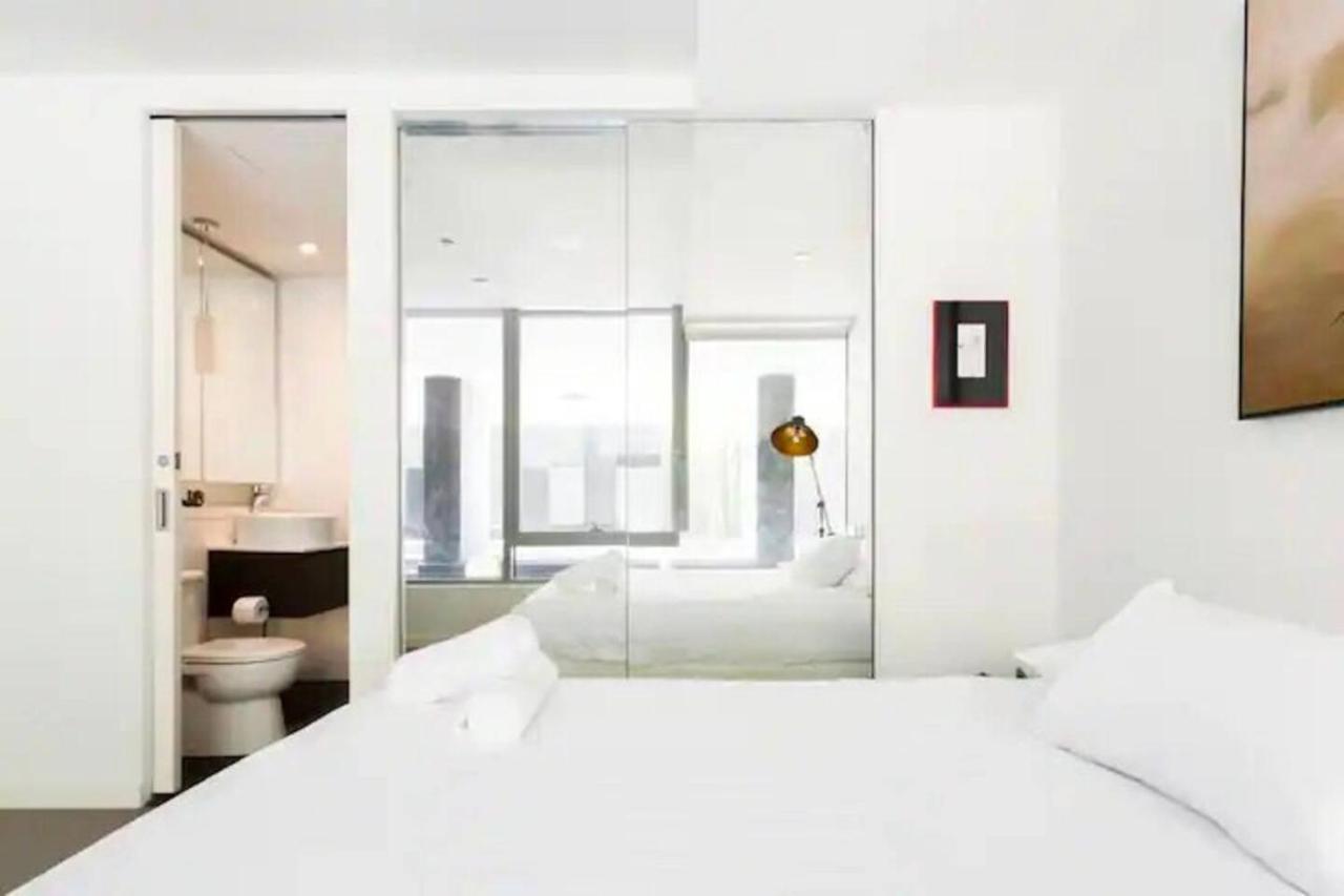Modern Cosmopolitan Retreat On Toorak Rd Apartment *