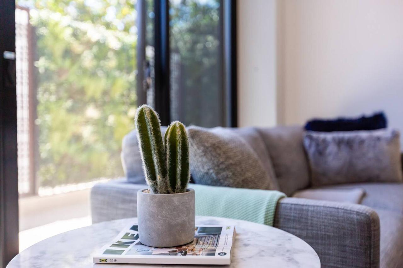 Richmond Chic Off Bridge Rd With Patio Parking Apartamento Melbourne