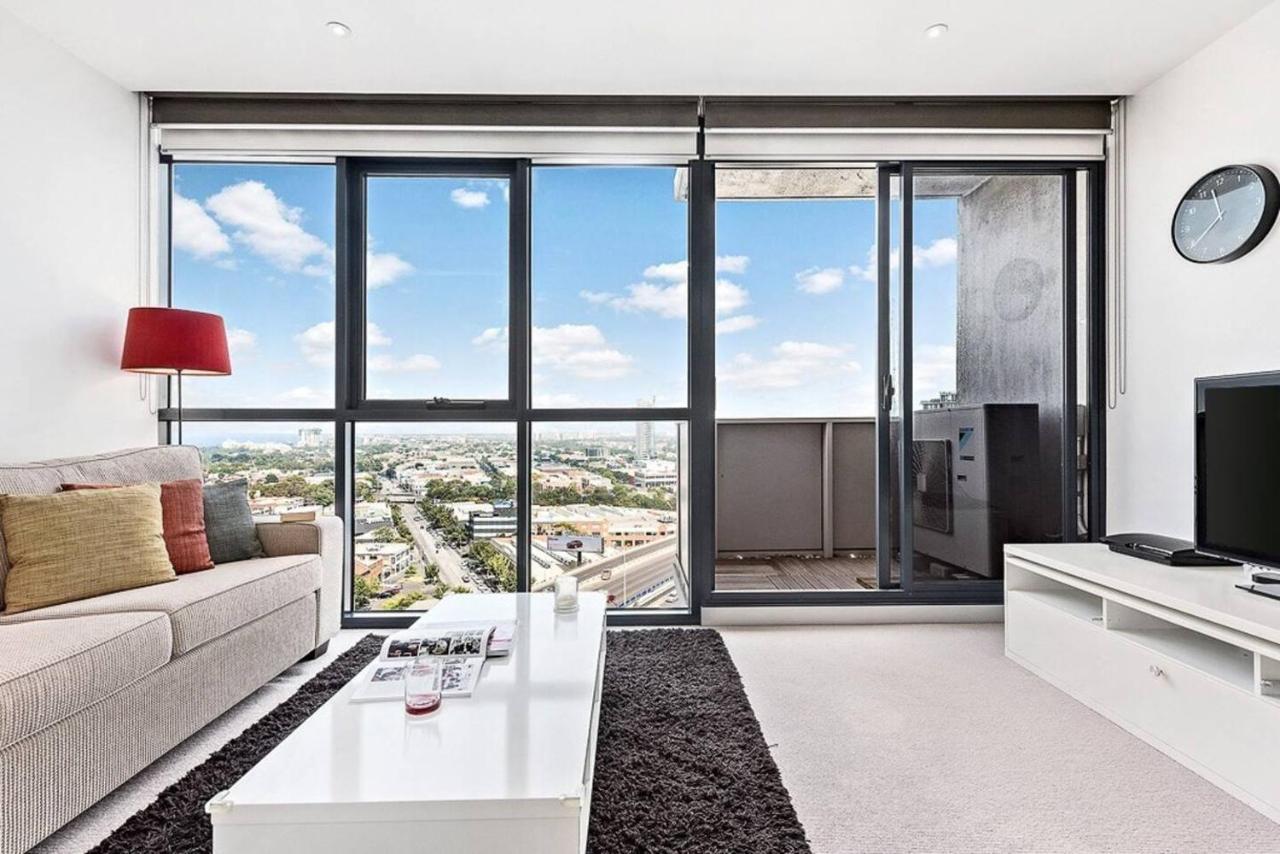 Southbank Seclusion With Sprawling Views * Melbourne