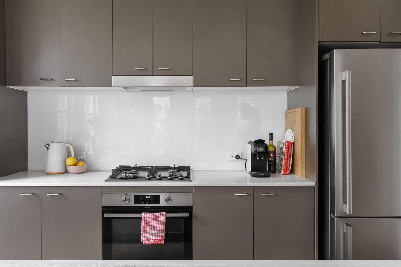 Apartment 'the Loft' A Chic City-fringe Balcony Hideaway Melbourne