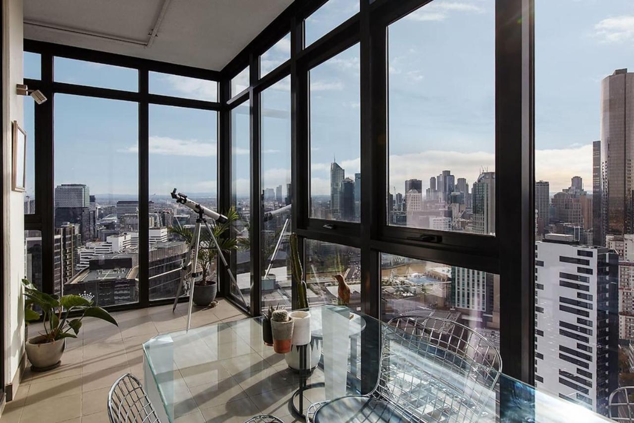 Scenic Penthouse Living In The Heart Of Apartamento Melbourne