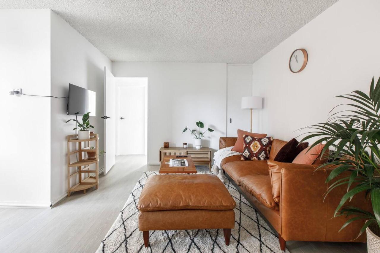 Dalgety Downtown - A Sunny St Kilda Hideaway Apartment Melbourne