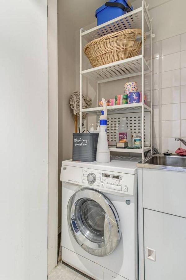 Iconic Macrobertson Chocolate Factory Conversion Holiday home *