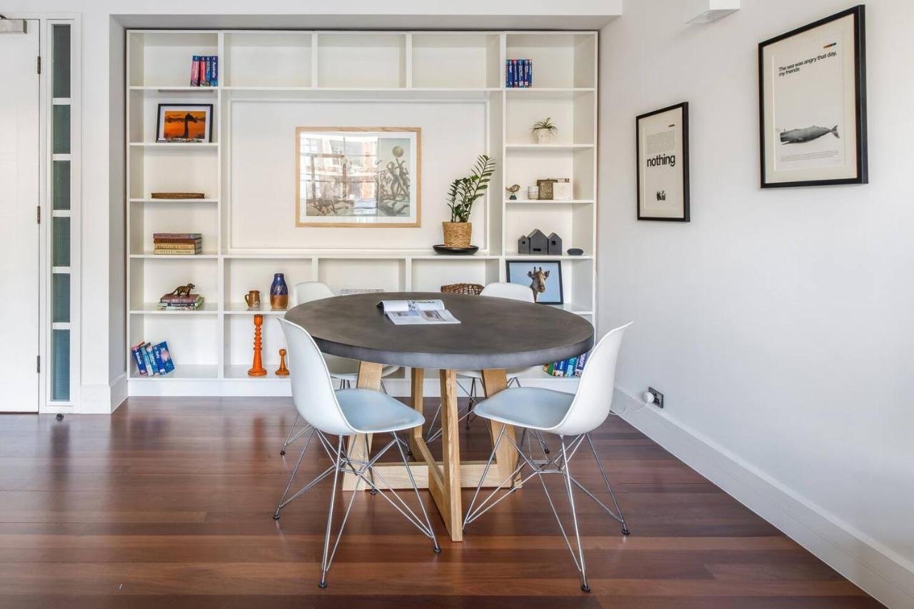 Majorca Classic - Boutique Flinders Lane Balcony Pad Melbourne