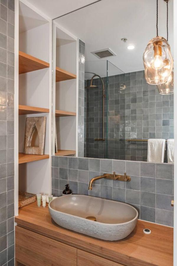 Majorca Classic - Boutique Flinders Lane Balcony Pad Melbourne