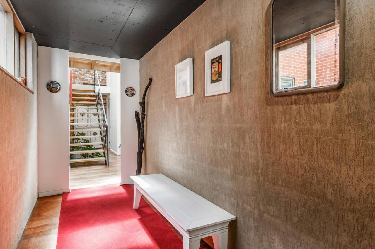 Iconic Macrobertson Chocolate Factory Conversion Holiday home *