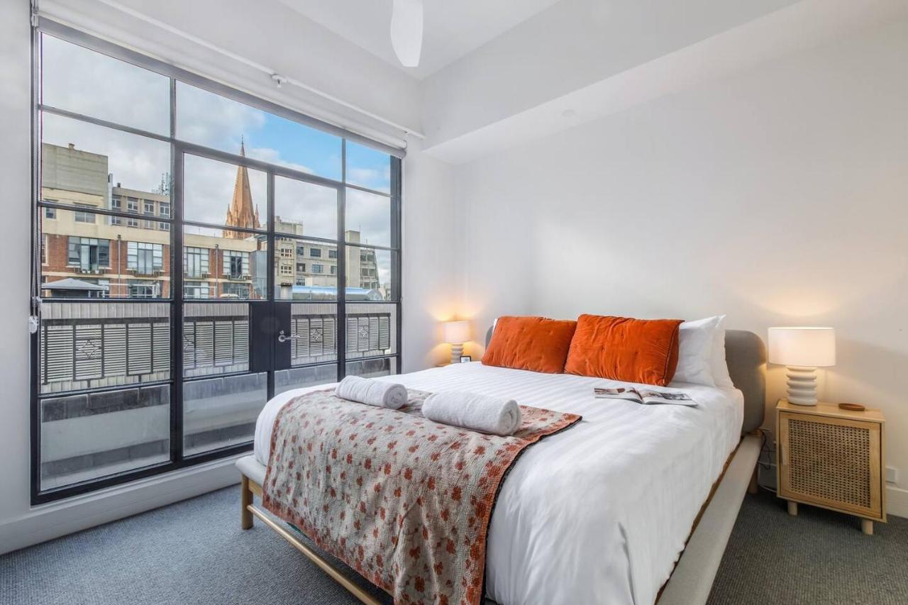 Majorca Classic - Boutique Flinders Lane Balcony Pad Apartment