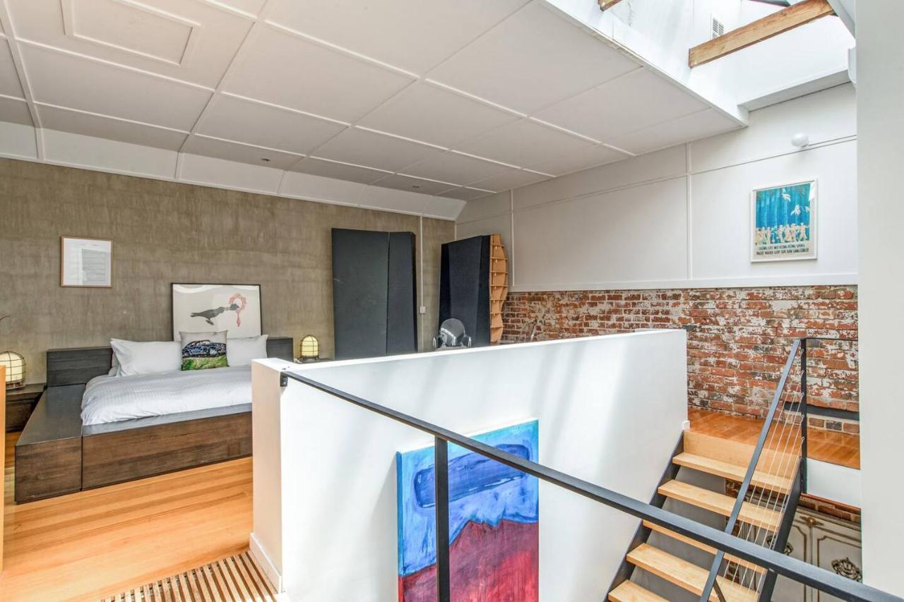 Holiday home Iconic Macrobertson Chocolate Factory Conversion *
