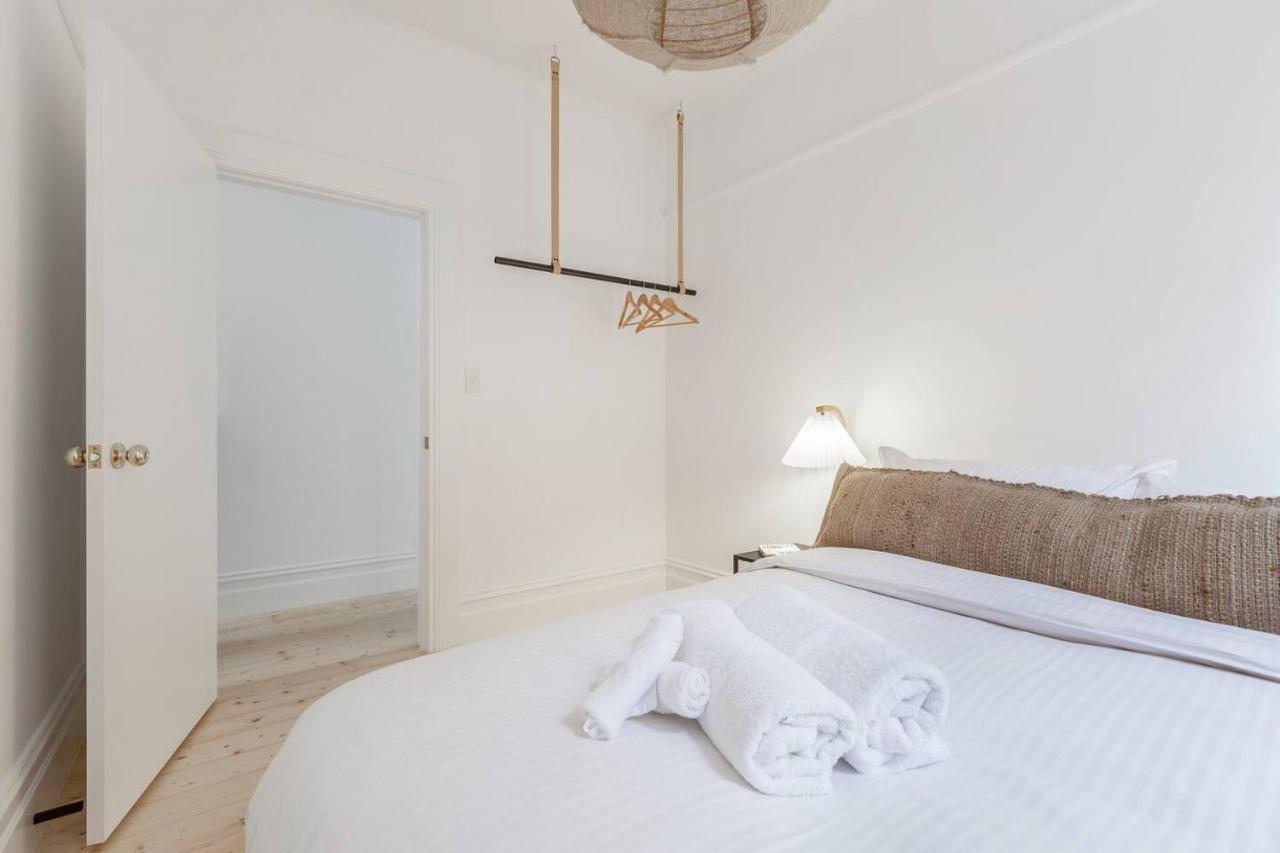 Sun-soaked Luxury Terrace Minutes From The Mcg *