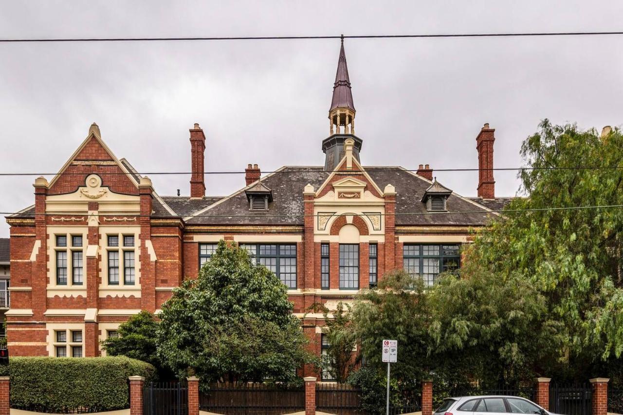 Inner Living In A Modern Slice Of History * Melbourne