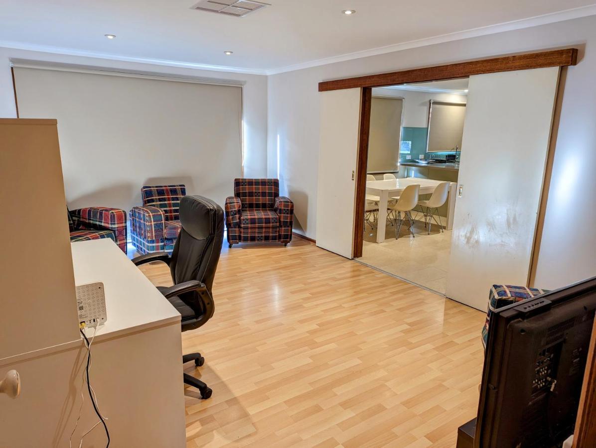 Homestay Corporate Share House