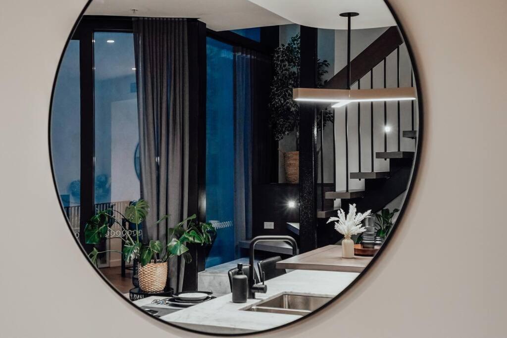 Delicated Loft In 2bed 2.5bath 2carpark * Melbourne