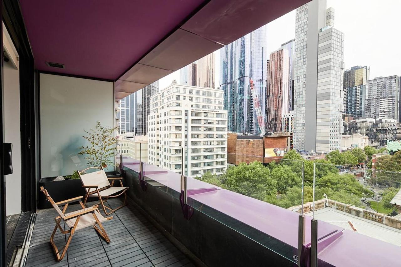 Apartment Urban Artistry Loft - A Haven Above The Bustle