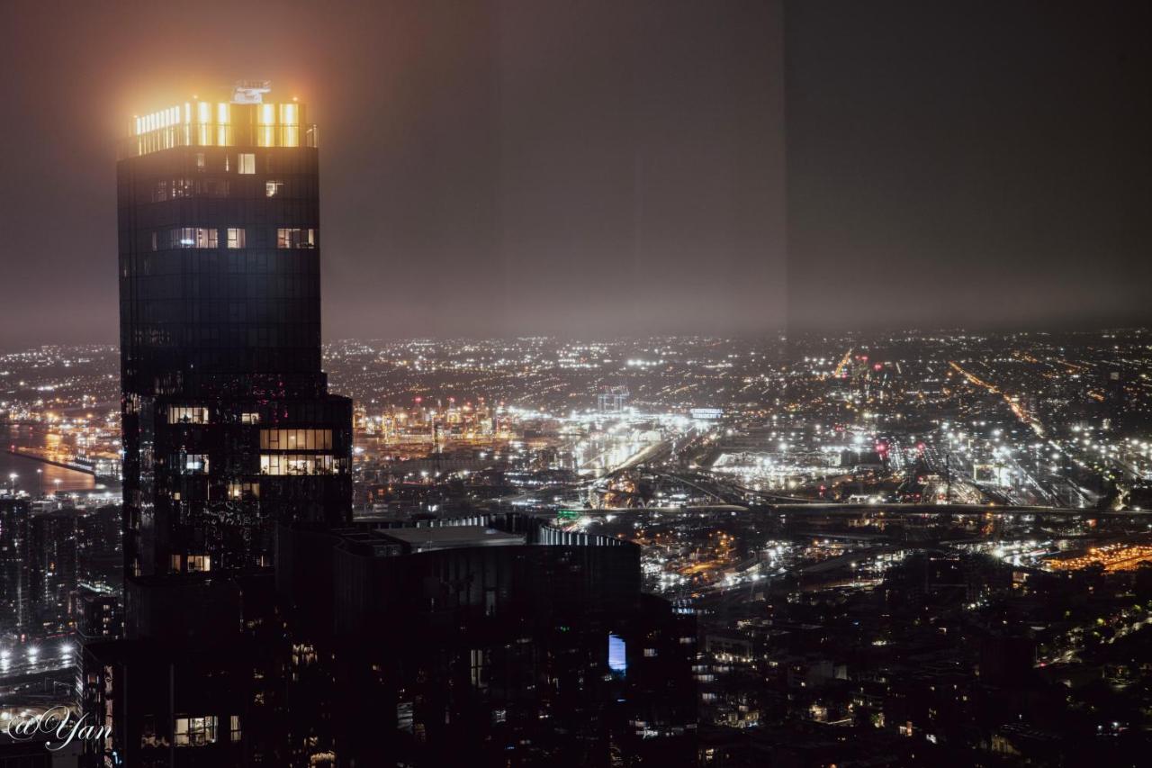 New Year Eve's Fireworks & Bayview In Cbd Apartment Melbourne