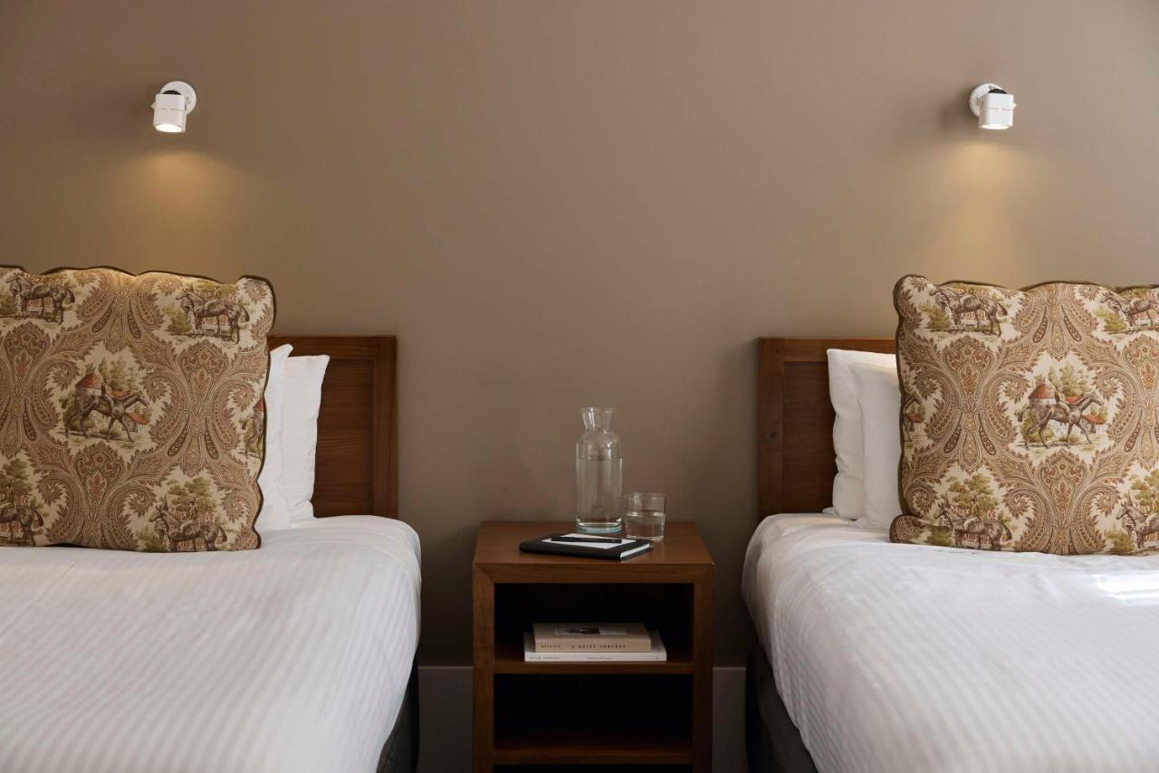 Hotel The Victoria Melbourne