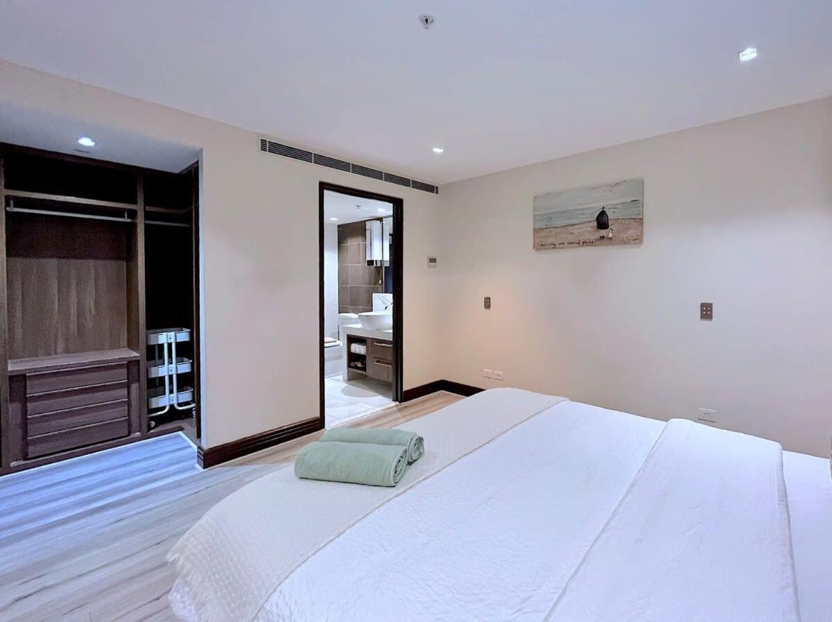Apartment Grand St Kilda 2-story Sub-penthouse