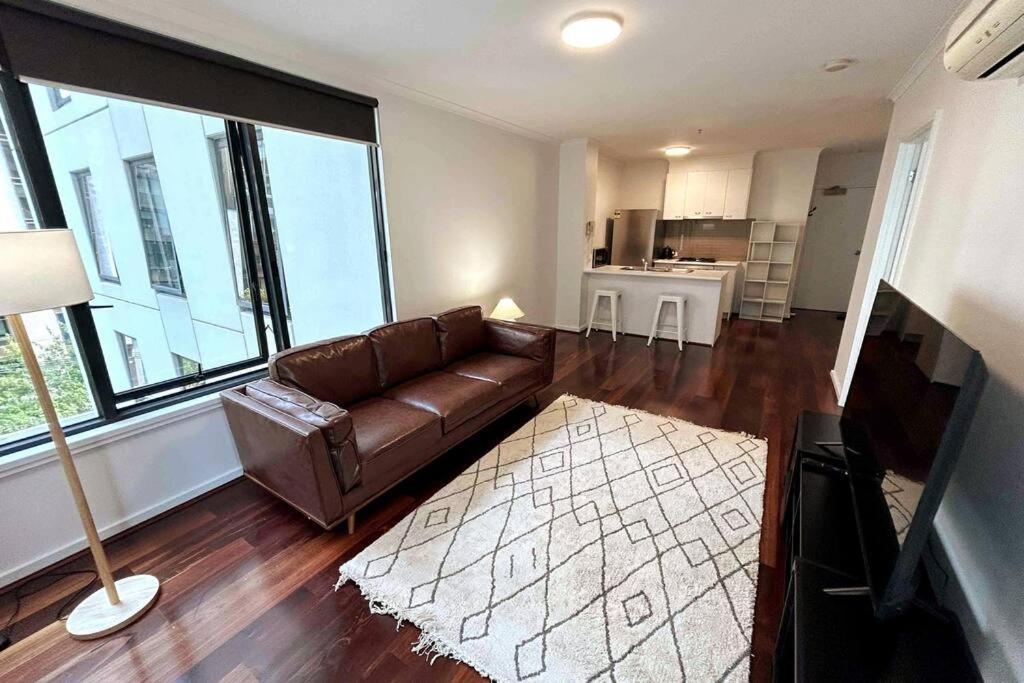 South 1br Apartment Melbourne