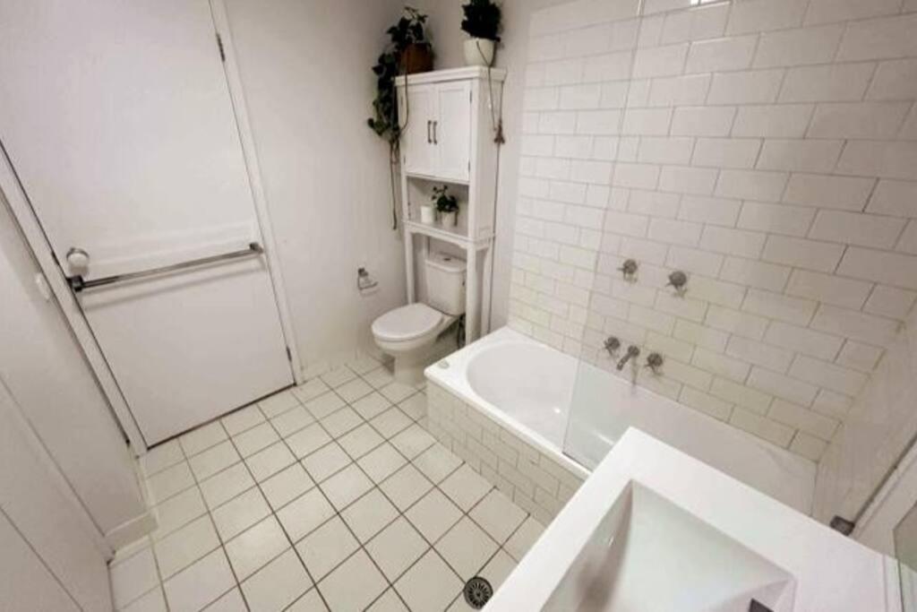 Apartment South 1br *