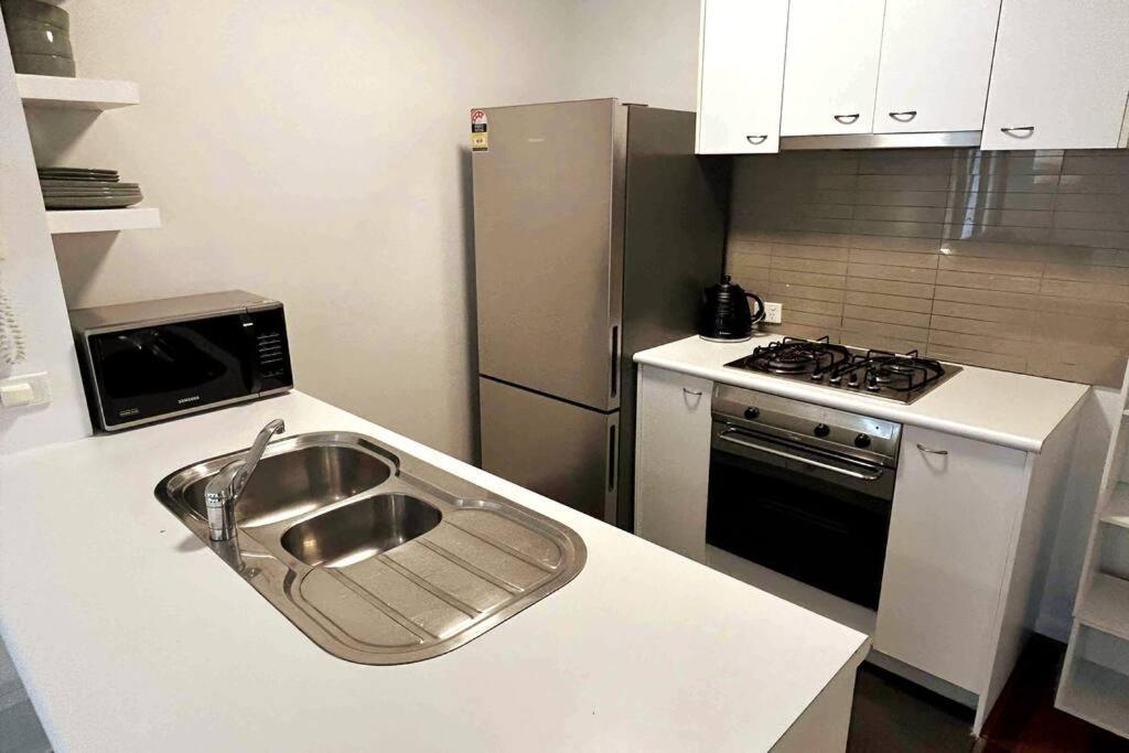 South 1br